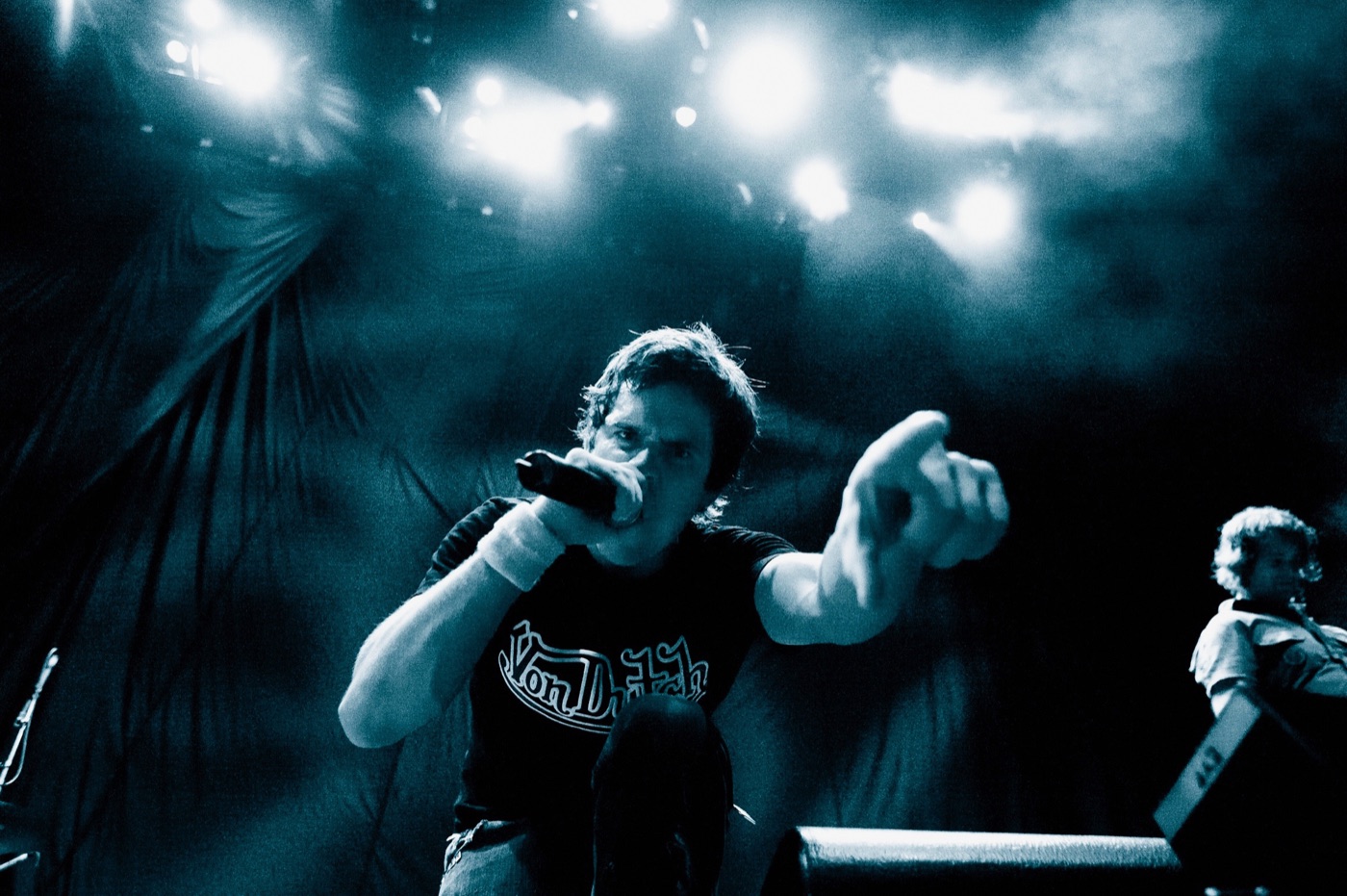 FMOF live on stage